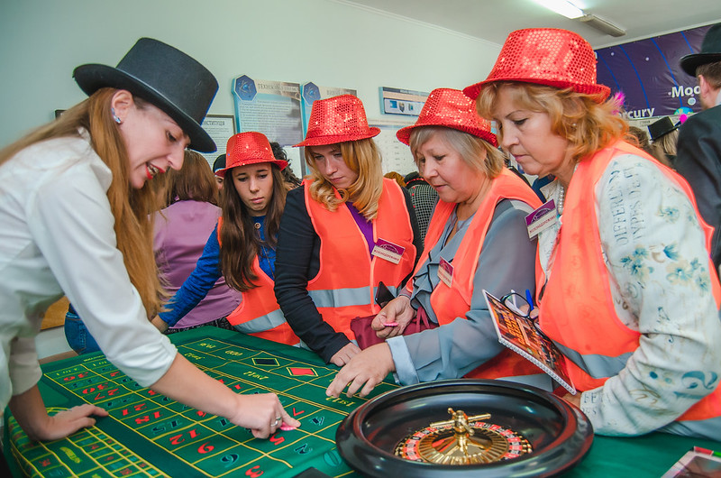 Отметить День строителя в Белгороде с Квесторией